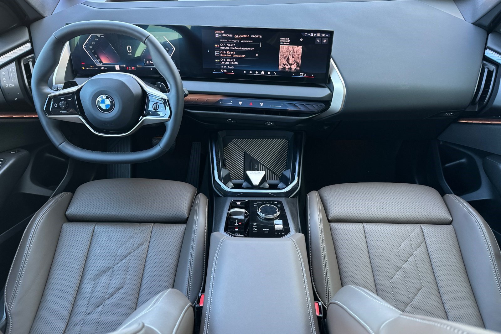 Used 2025 BMW X3 xDrive30i w/ Premium Package AWD/4WD image 16