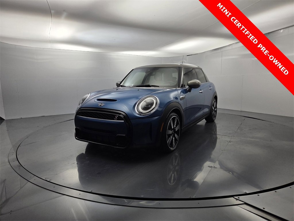 Used 2023 MINI Cooper S w/ Signature Upholstery Package image 4