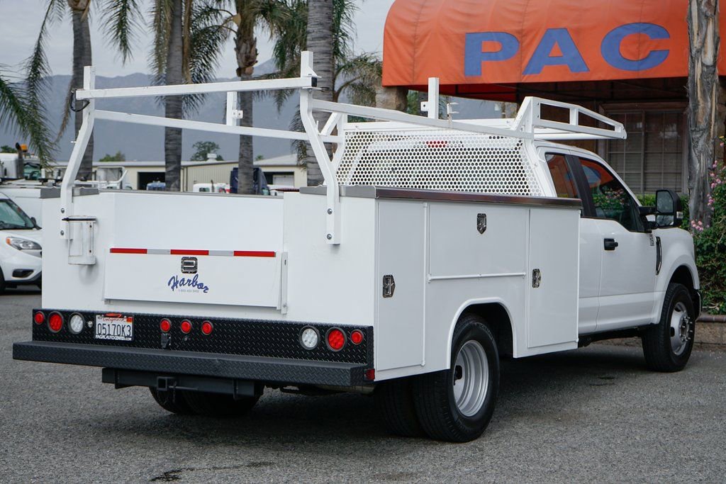 Used 2022 Ford F350 XL w/ Power Equipment Group image 9