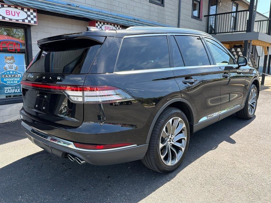 Used 2025 Lincoln Aviator Reserve AWD/4WD image 5