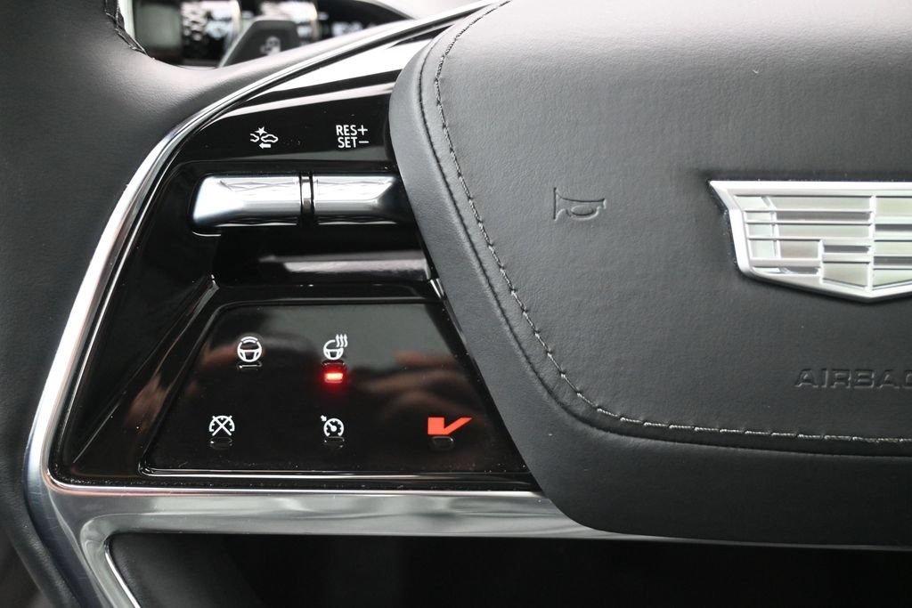 Used 2026 Cadillac Vistiq Platinum AWD/4WD image 13