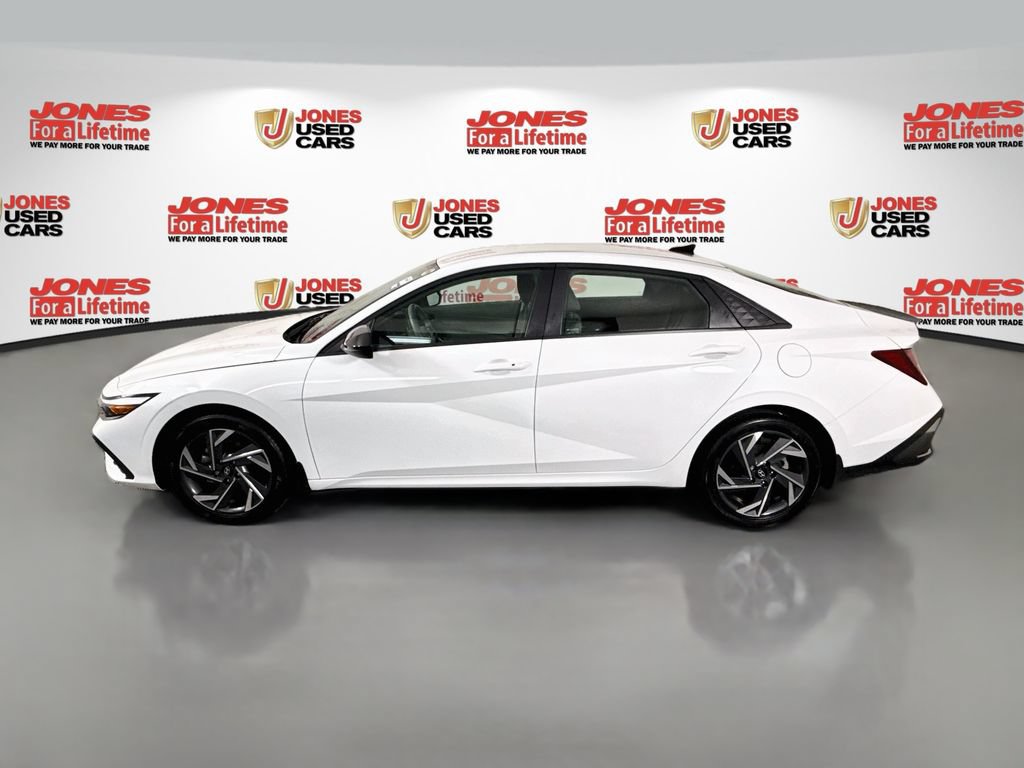 Certified 2025 Hyundai Elantra Sport FWD image 14