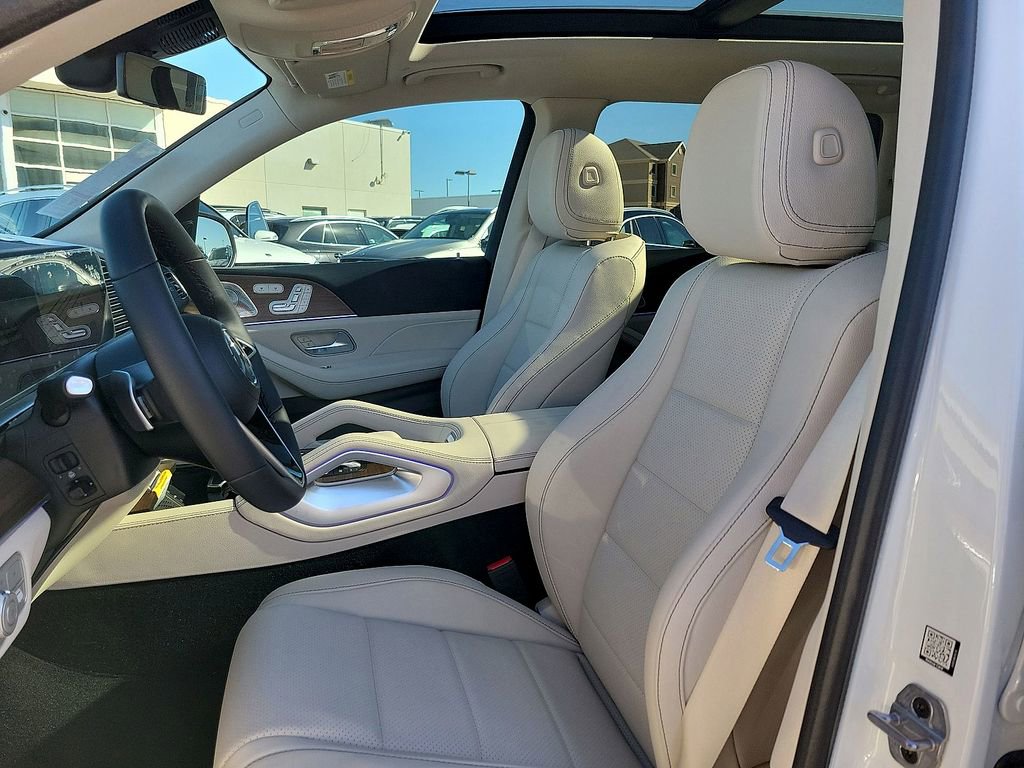 New 2025 Mercedes-Benz GLS 450 4MATIC image 16