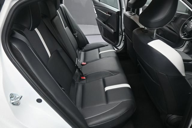Used 2026 Toyota Camry SE FWD image 16