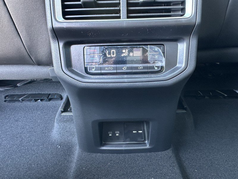 New 2025 Volkswagen Atlas SEL image 19