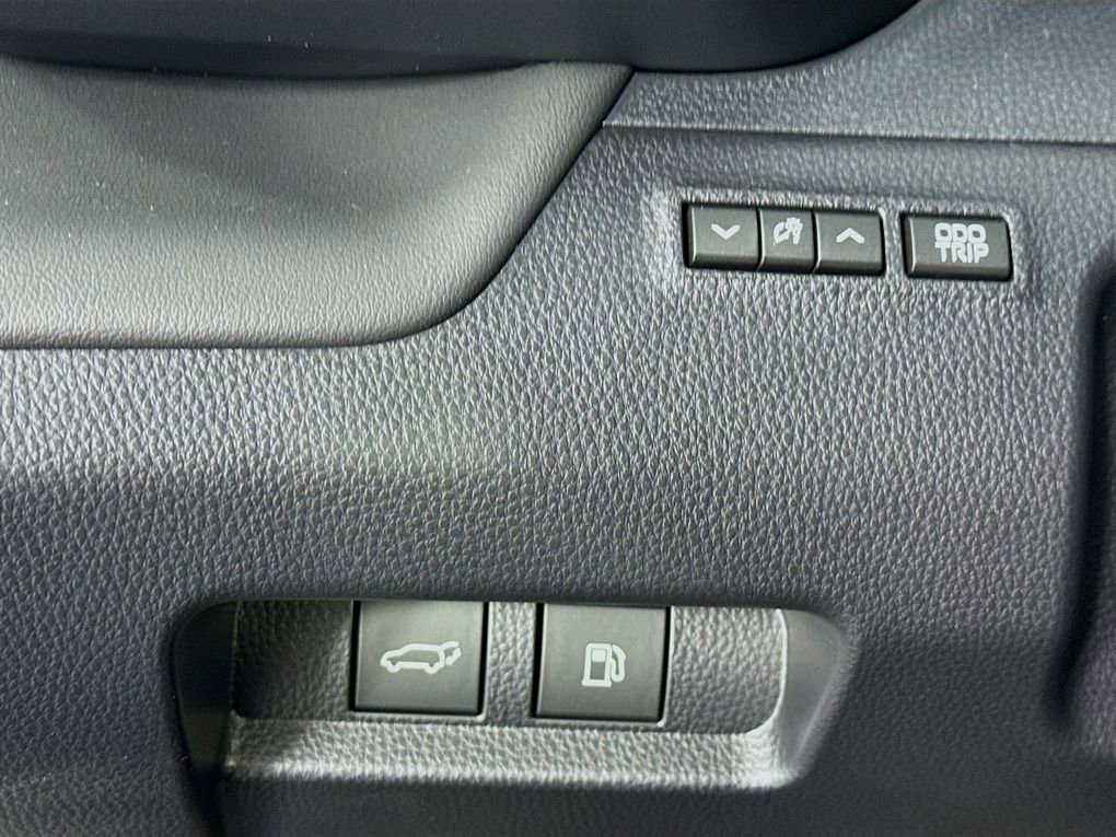 New 2026 Toyota Crown Signia image 13