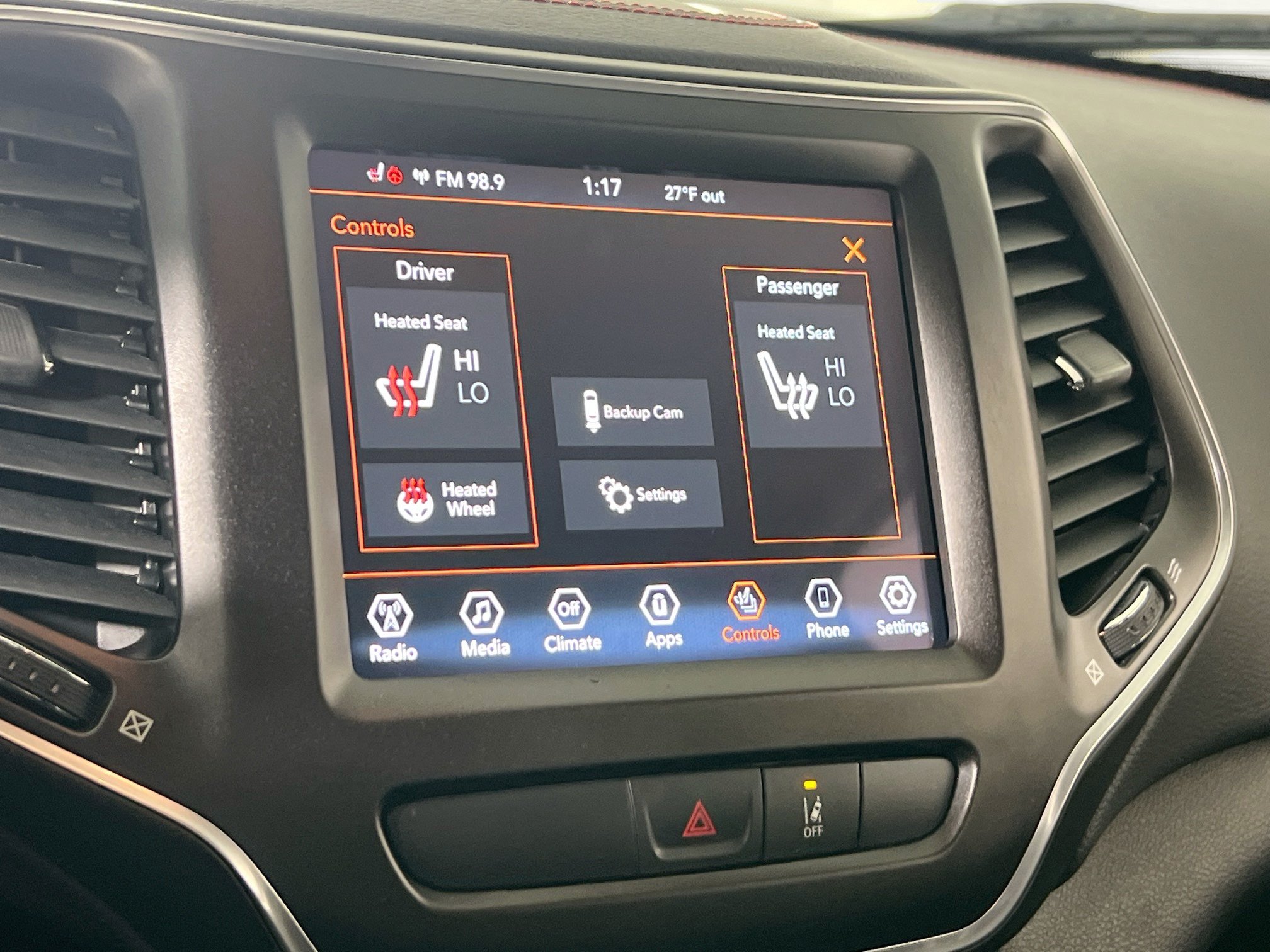 Used 2022 Jeep Cherokee Trailhawk w/ Trailer Tow Group AWD/4WD image 19