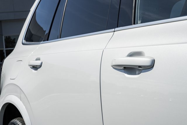 New 2026 Volvo XC90 B5 Plus image 15