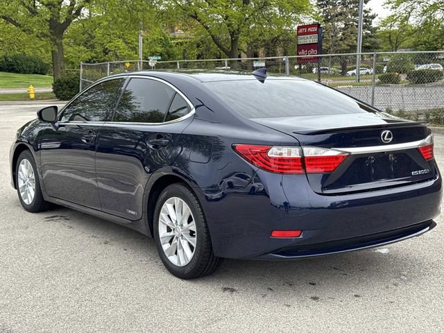 Used 2015 Lexus ES 300h w/ Navigation System Package FWD image 7