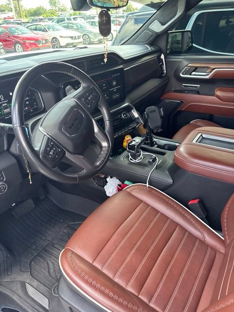 Used 2022 GMC Sierra 1500 Denali Ultimate AWD/4WD image 4