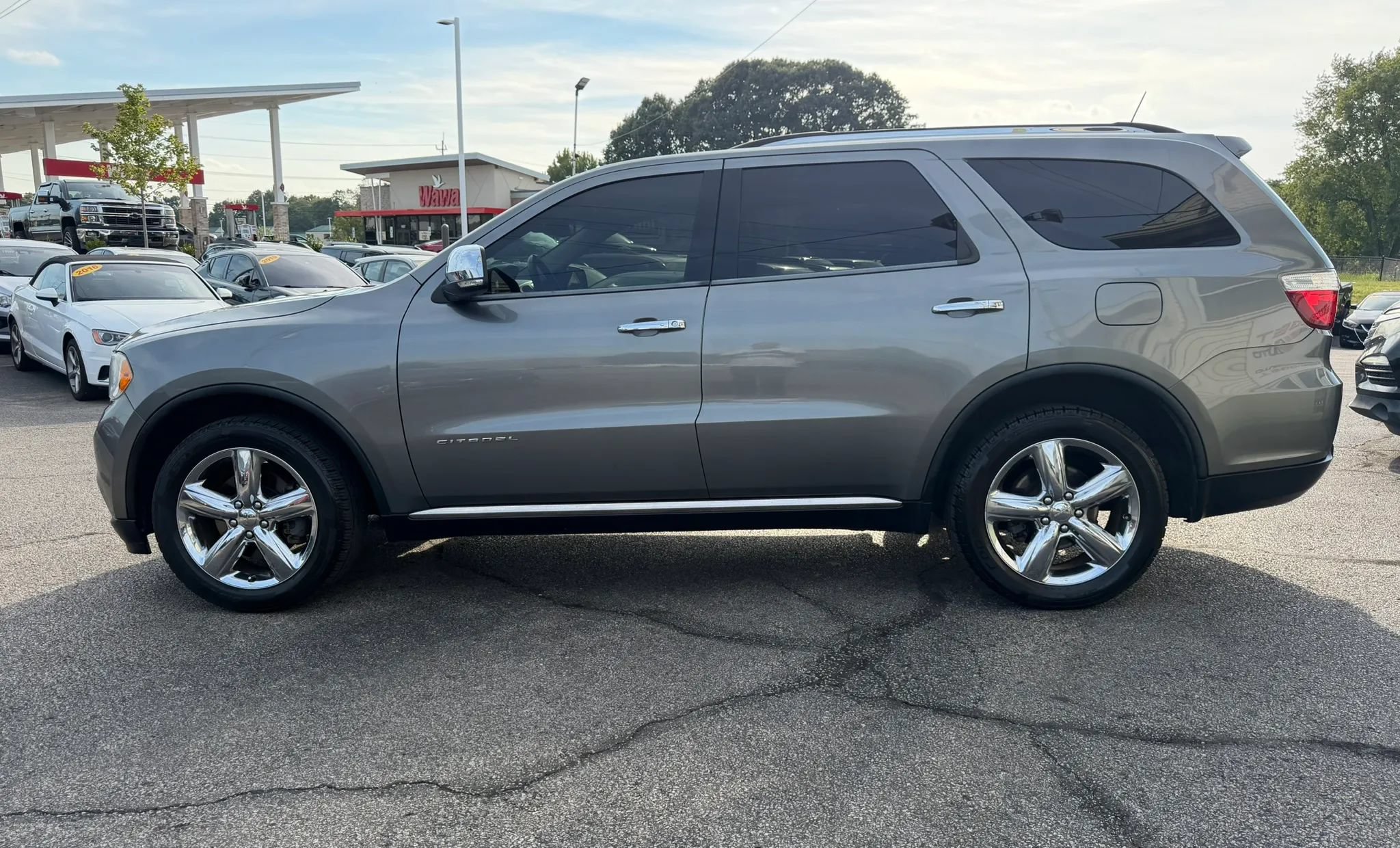 Used 2012 Dodge Durango Citadel w/ Trailer Tow Group IV AWD/4WD image 2