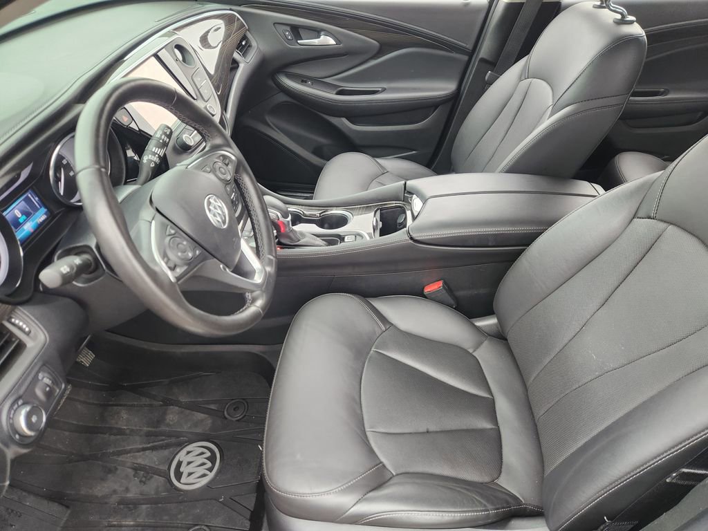 Used 2019 Buick Envision Essence FWD image 14