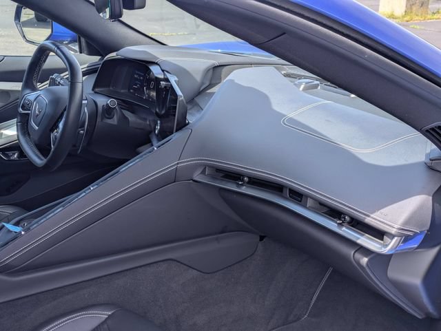 Used 2023 Chevrolet Corvette Stingray Preferred Cpe w/ Z51 Performance Package RWD image 31