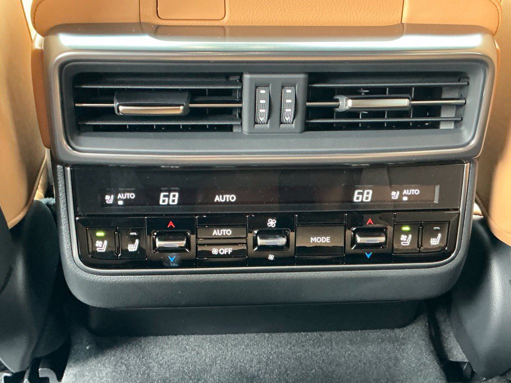 New 2026 Lexus LX 600 4WD w/ Interior Upgrade Package image 16