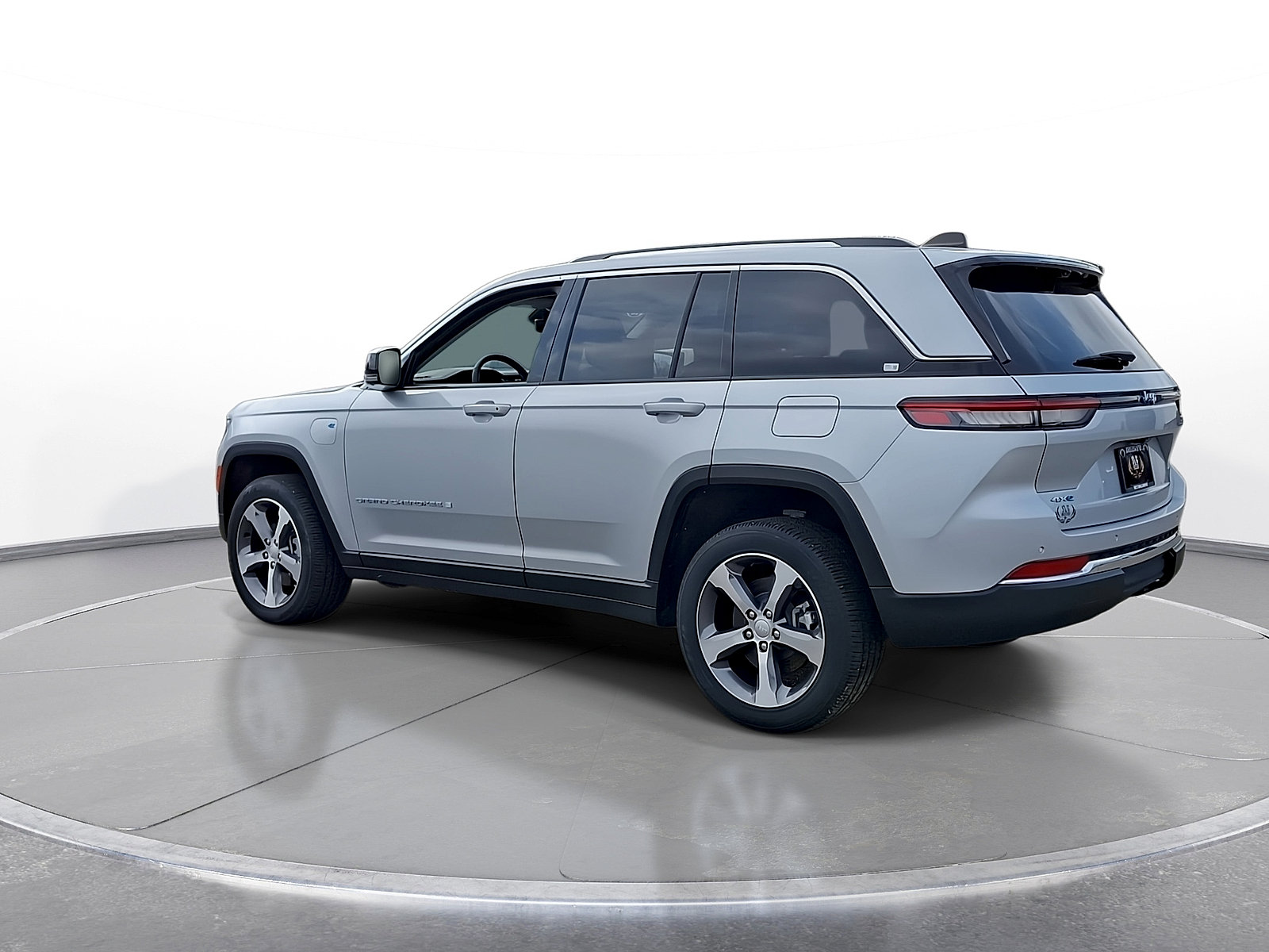 New 2024 Jeep Grand Cherokee Limited 4xe w/ Luxury Tech Group II AWD/4WD image 6