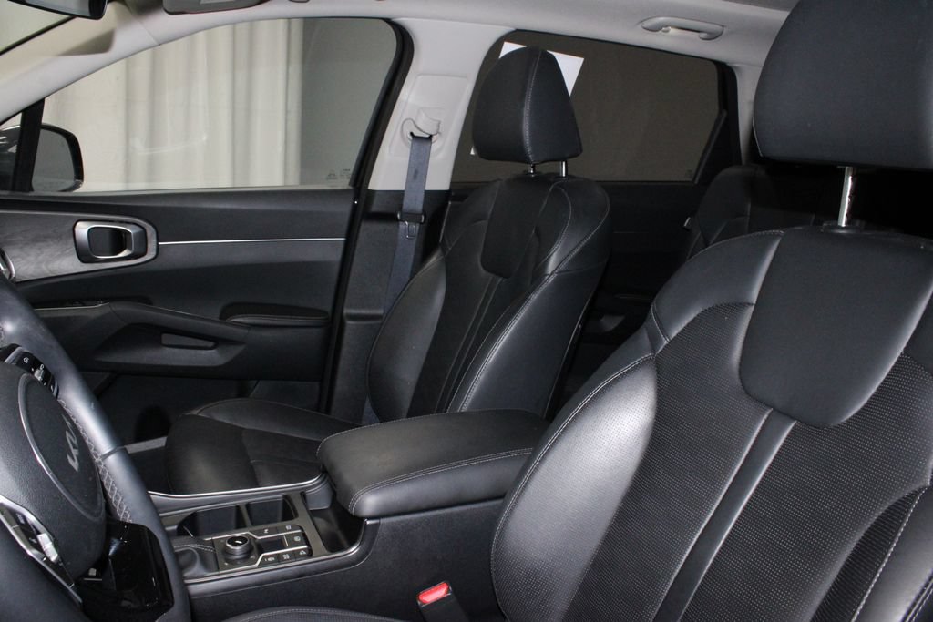 Used 2024 Kia Sorento X-Line EX AWD/4WD image 22