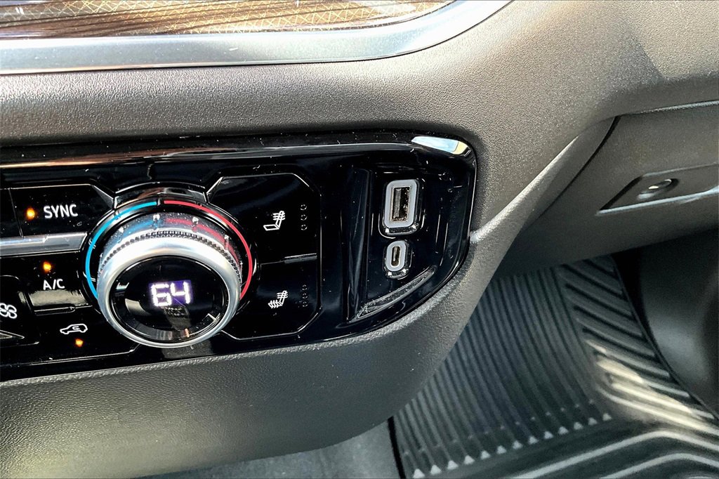 Used 2023 GMC Sierra 1500 Elevation image 15