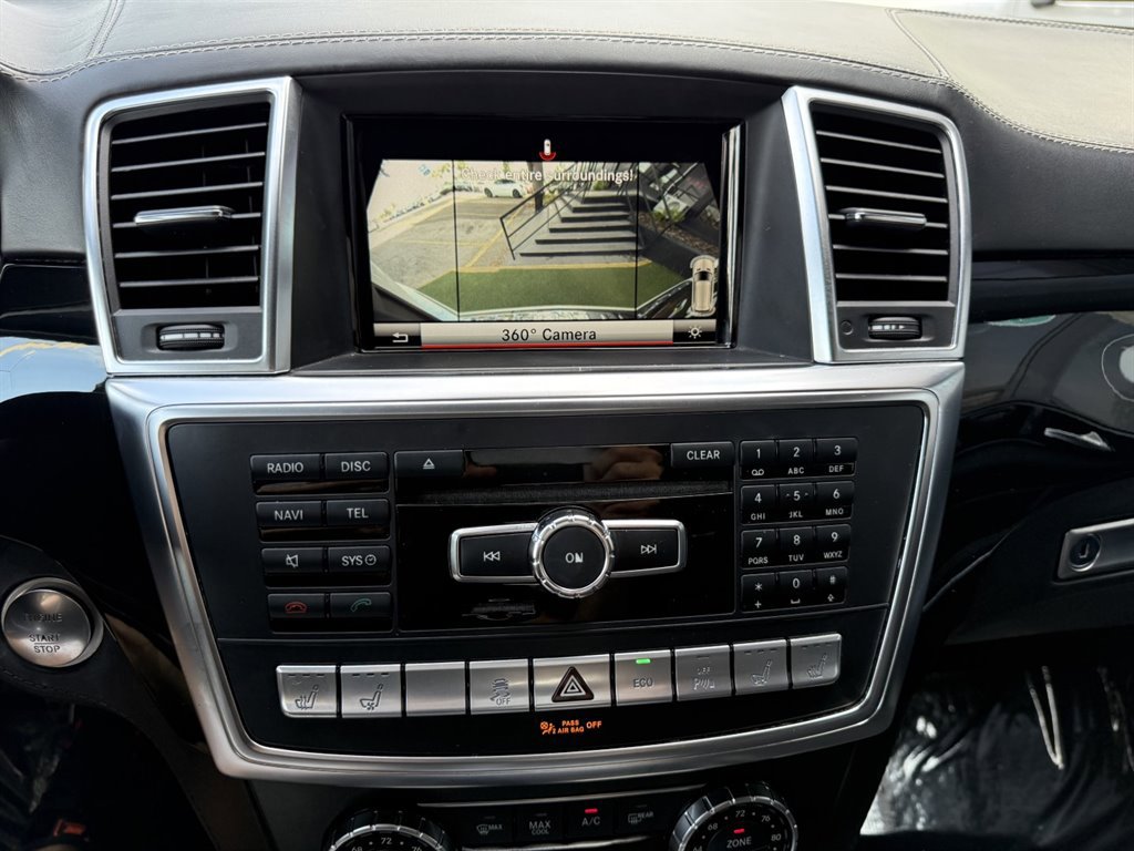 Used 2016 Mercedes-Benz GL 63 AMG 4MATIC image 32