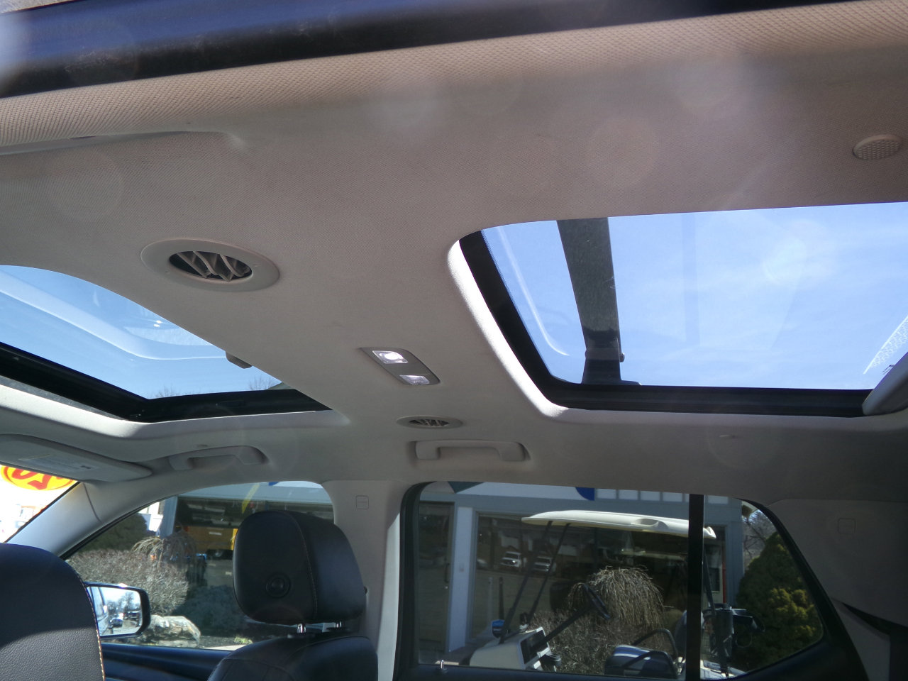 Used 2020 Chevrolet Traverse Premier w/ Redline Edition image 16