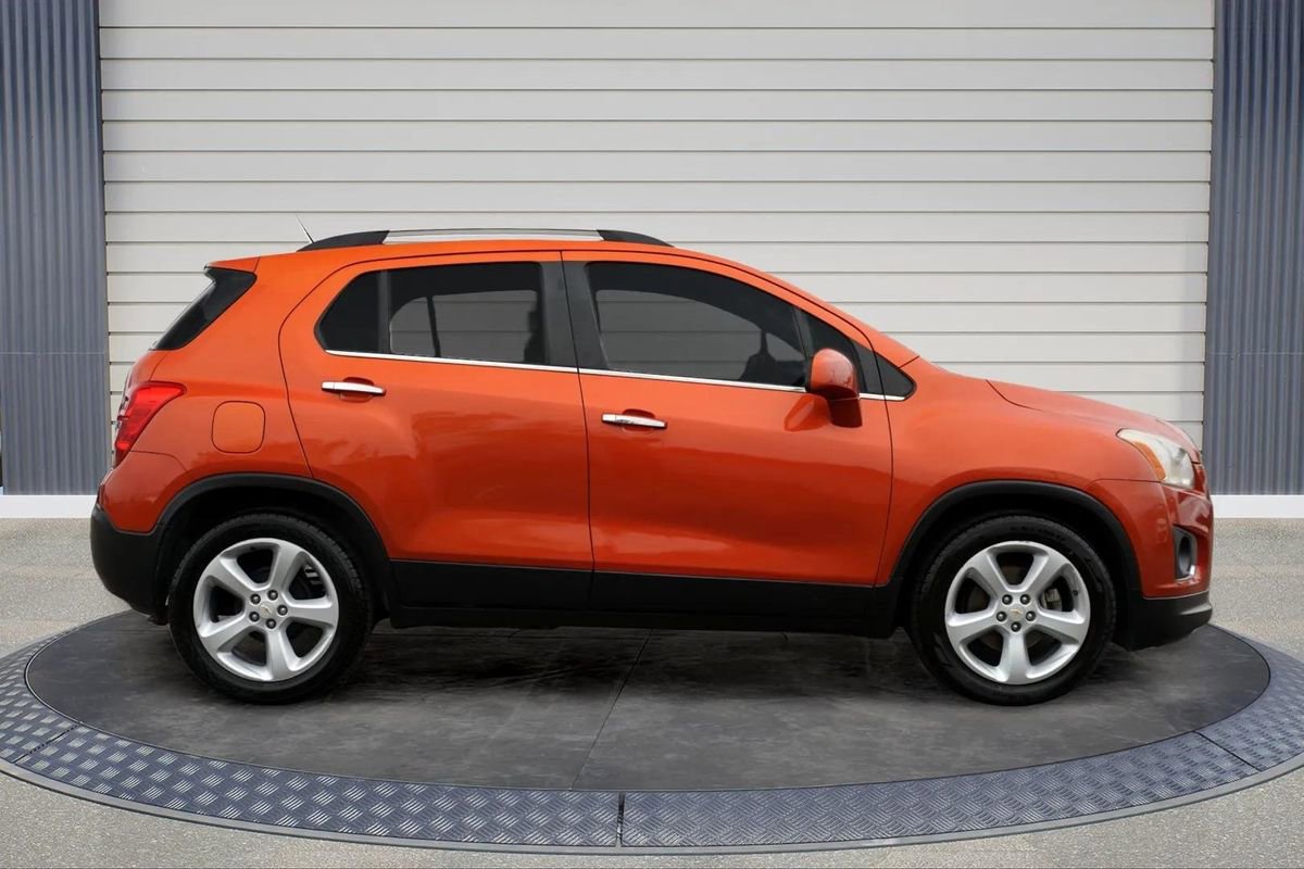 Used 2015 Chevrolet Trax LTZ FWD image 8