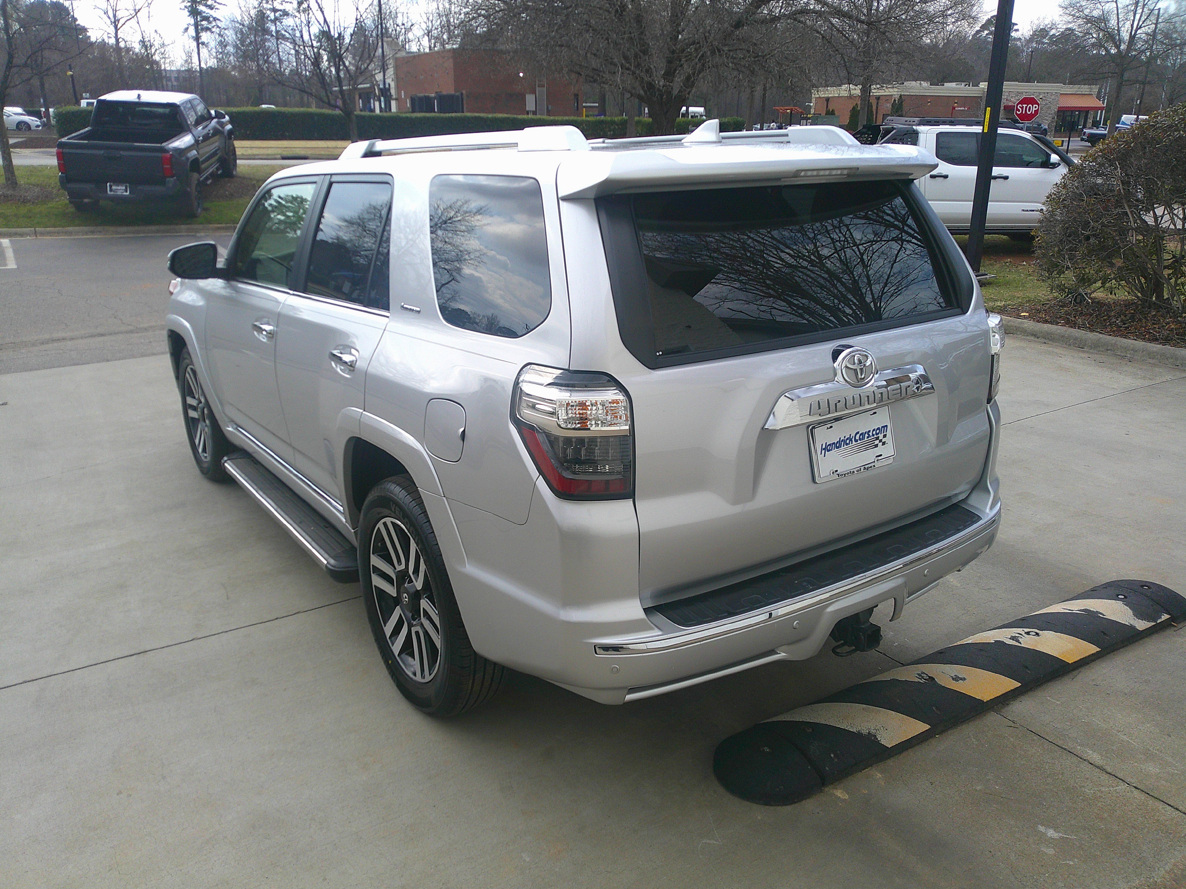 Used 2023 Toyota 4Runner Limited image 9