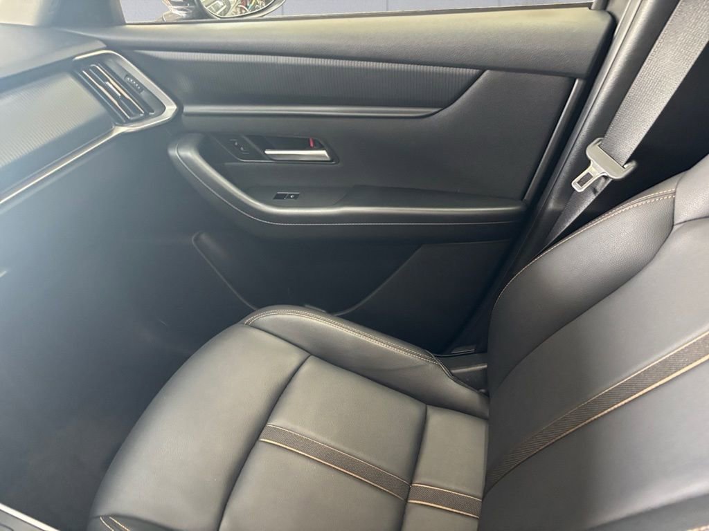 Used 2025 MAZDA CX-90 3.3 Turbo w/ Select Package image 16