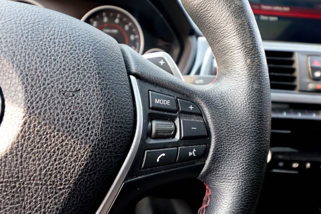 Used 2018 BMW 330i xDrive Sedan w/ Convenience Package image 48