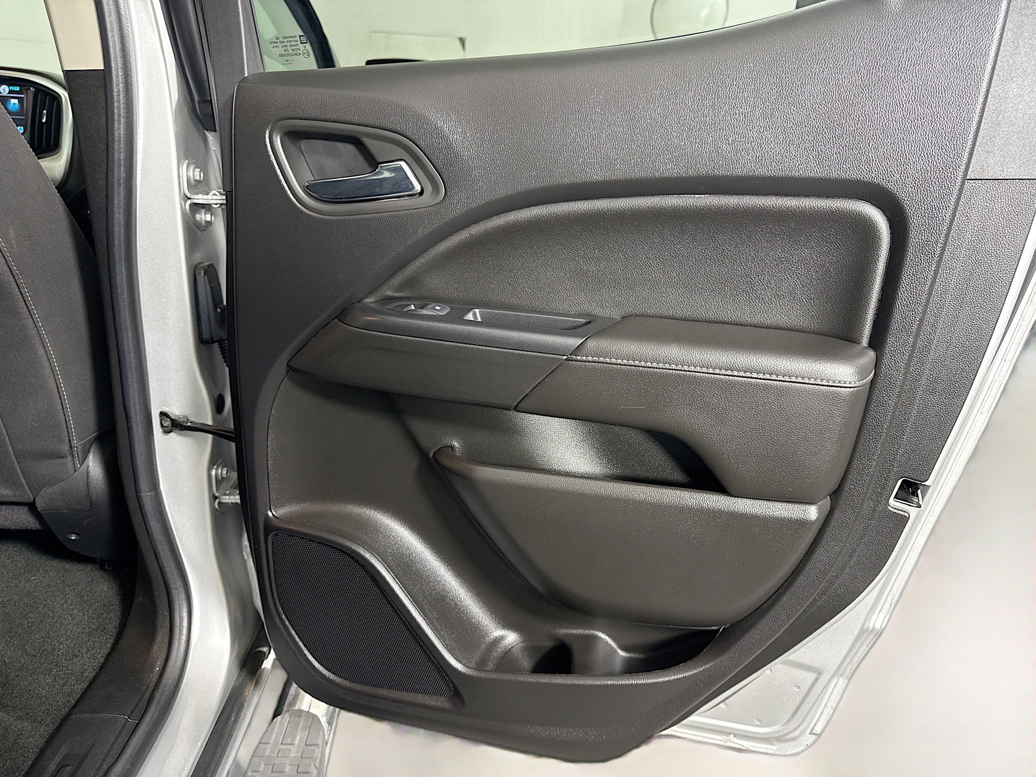 Used 2018 GMC Canyon SLE w/ Trailering Package image 27