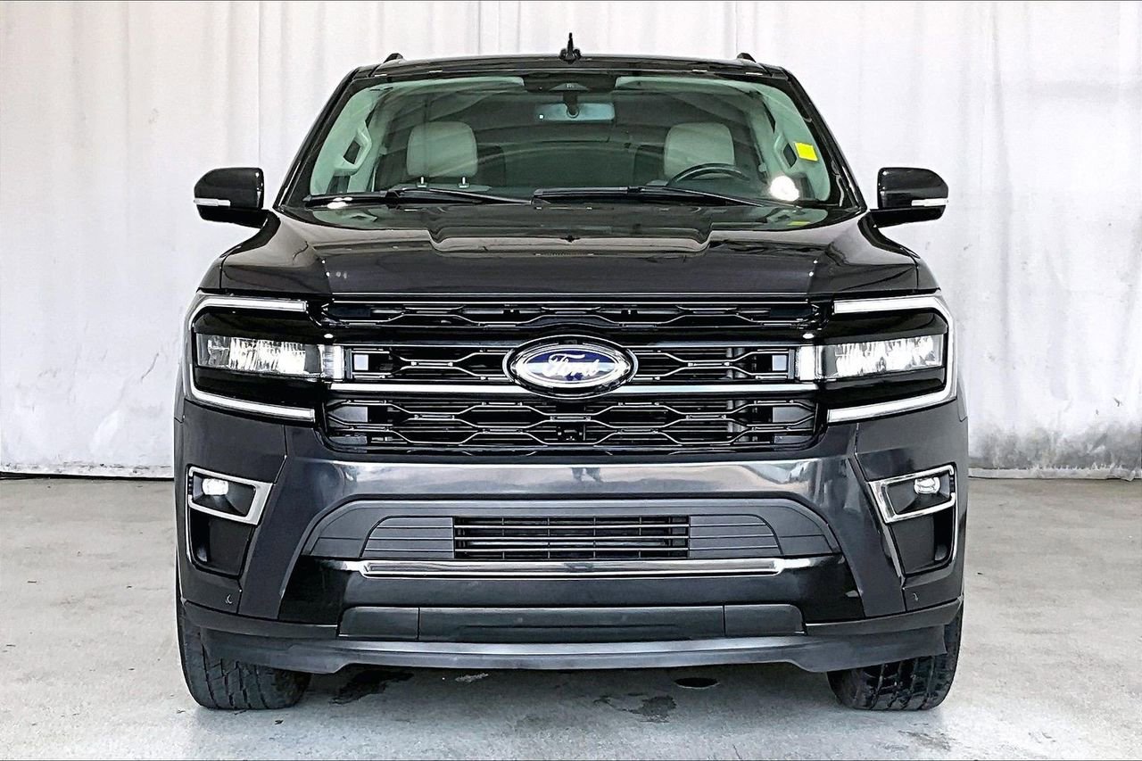 Used 2024 Ford Expedition Limited image 2