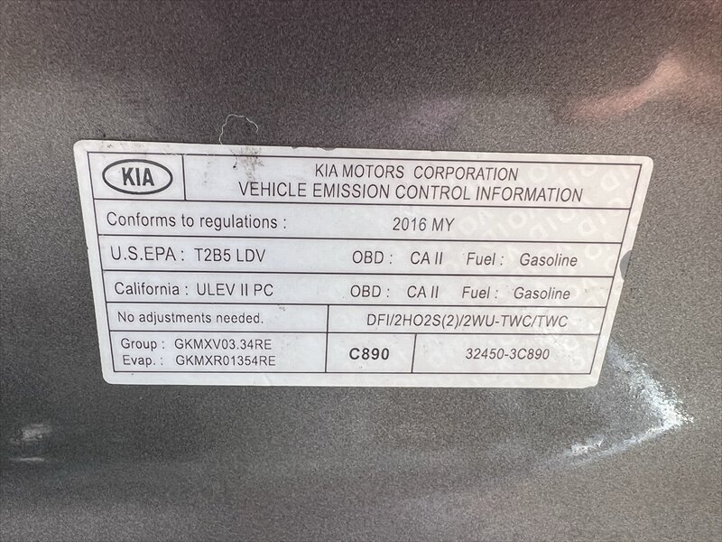 Used 2016 Kia Sorento SX FWD image 25