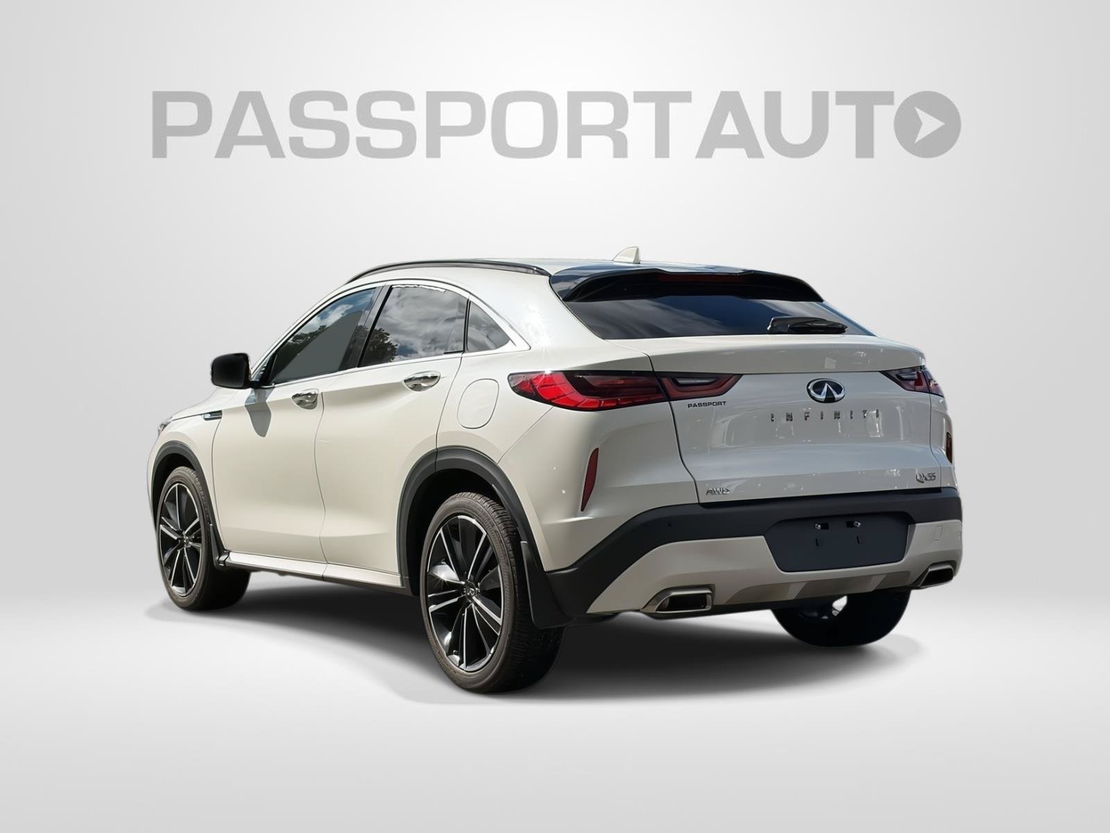 Used 2023 INFINITI QX55 Sensory w/ Lighting Package AWD/4WD image 4