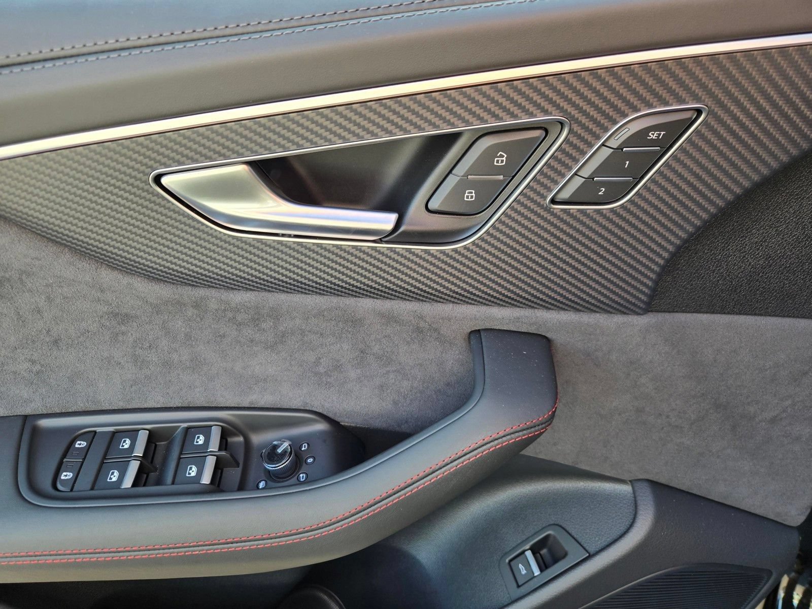 New 2026 Audi SQ8 Prestige AWD/4WD image 19