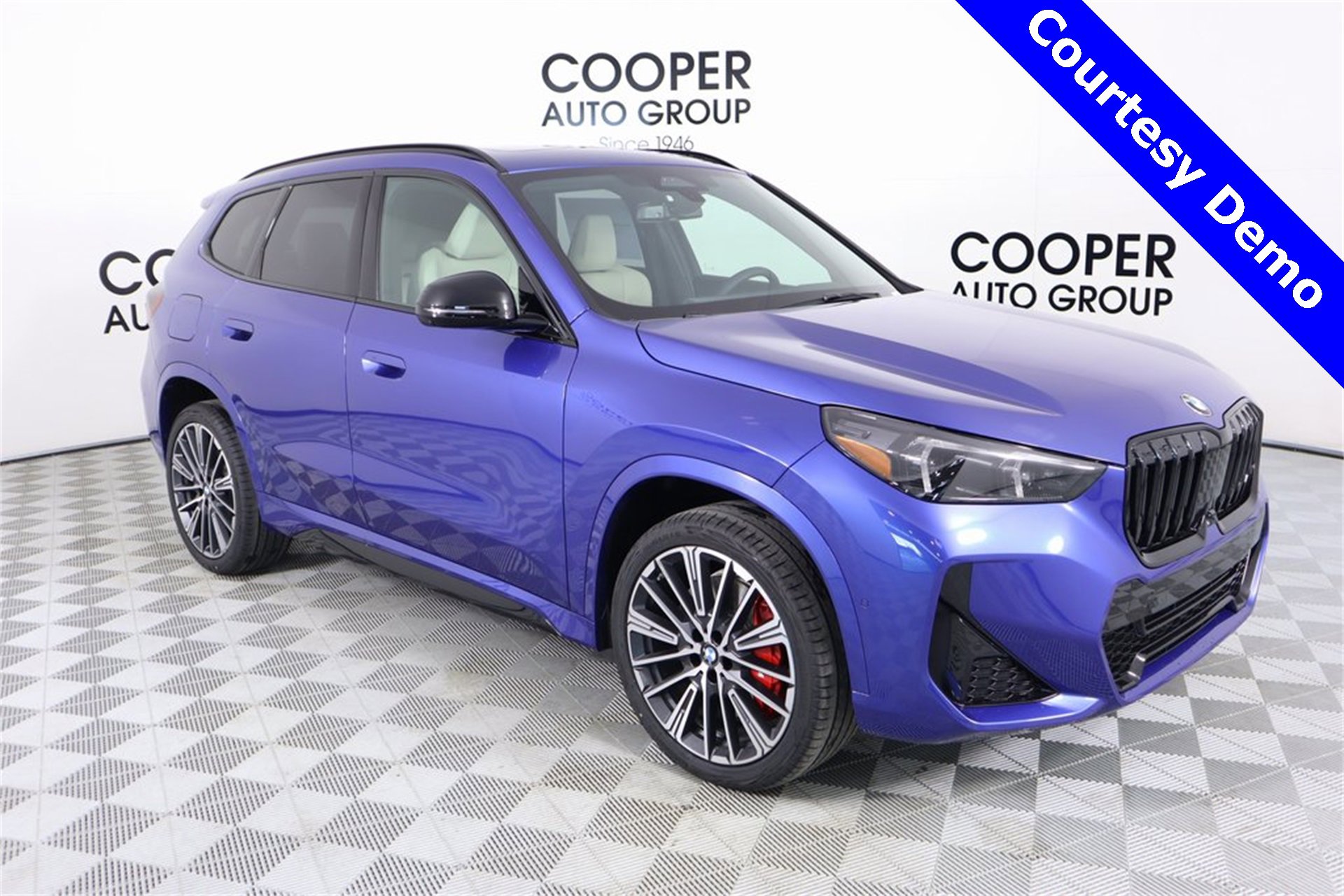 New 2025 BMW X1 xDrive28i w/ Technology Package