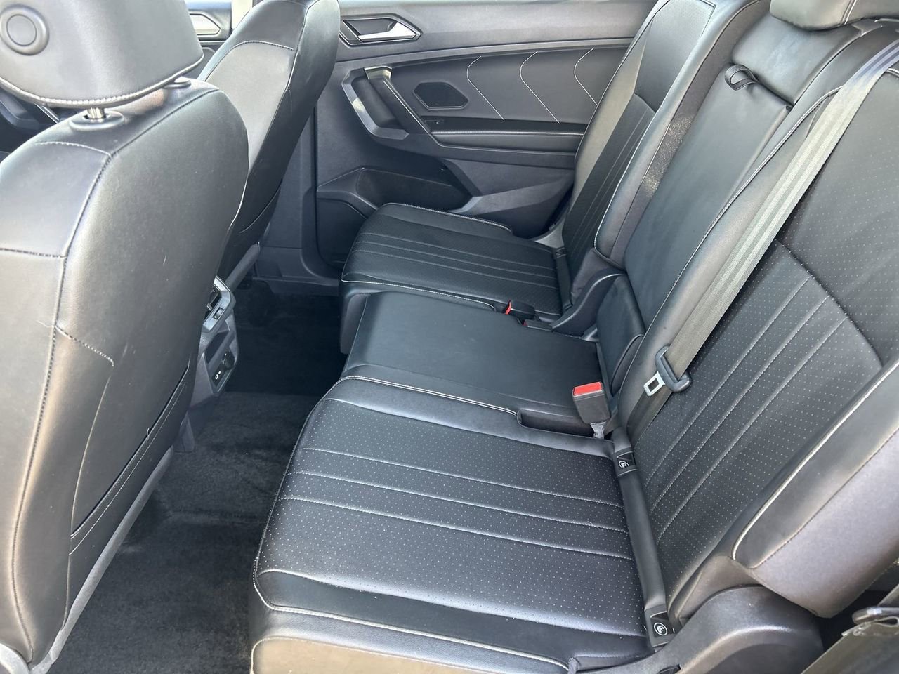 Certified 2023 Volkswagen Tiguan SE FWD image 14