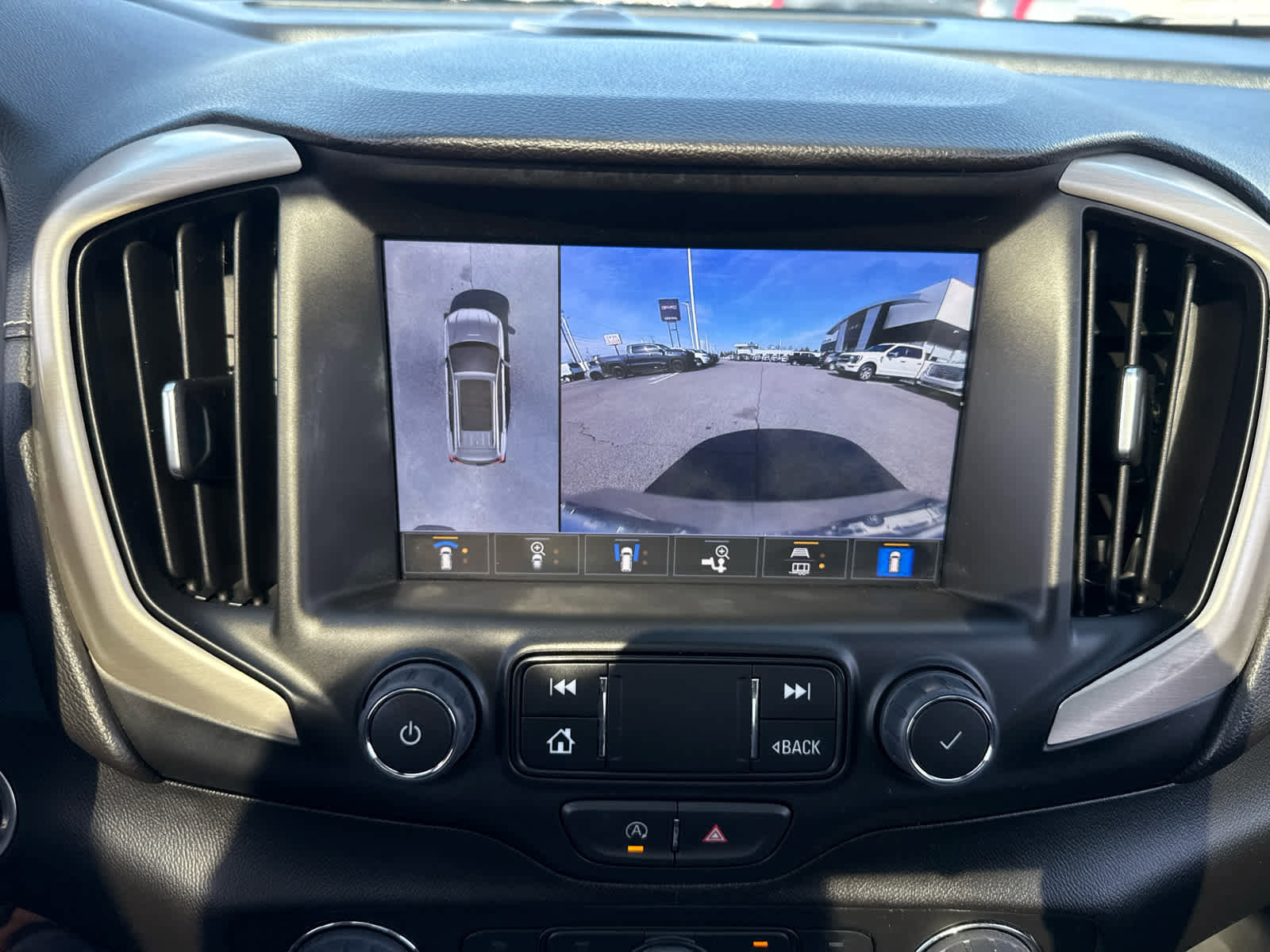 Used 2023 GMC Terrain Denali w/ Denali Premium Package image 20