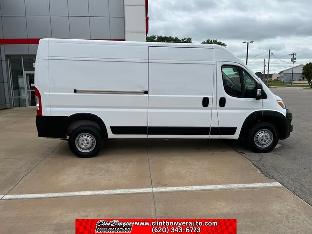 Used 2025 RAM ProMaster 2500 w/ Convenience Group FWD image 7