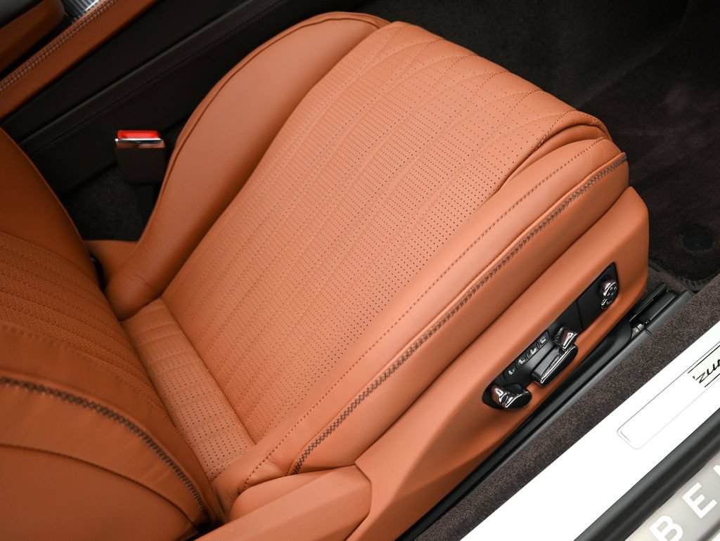 Used 2024 Bentley Continental GT V8 AWD/4WD image 17