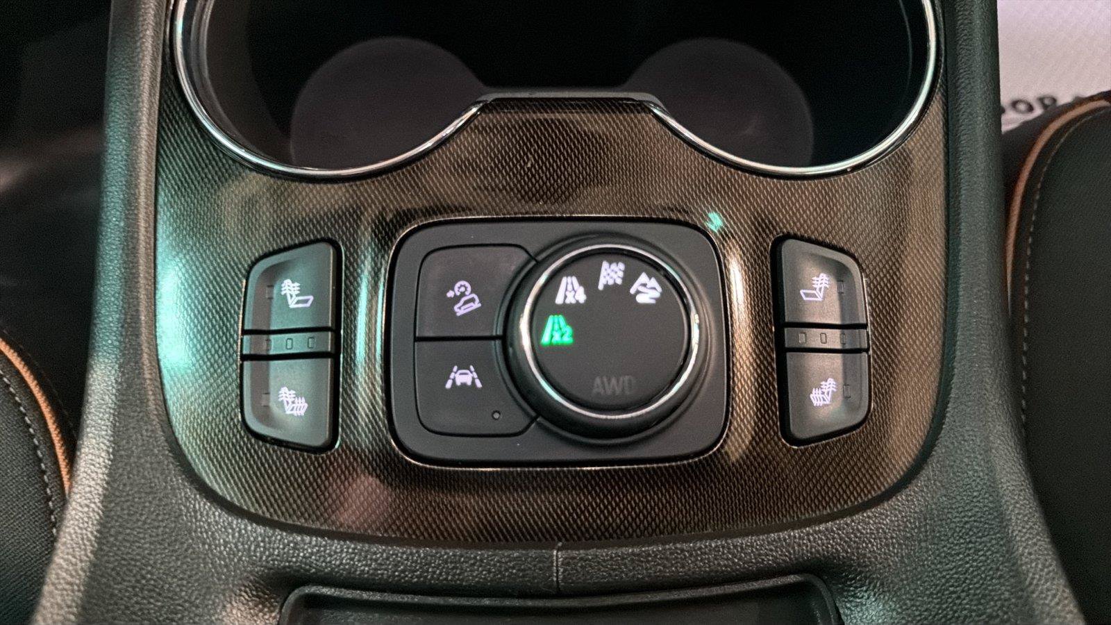 Used 2023 GMC Acadia AT4 w/ LPO, Floor Liner Package AWD/4WD image 26