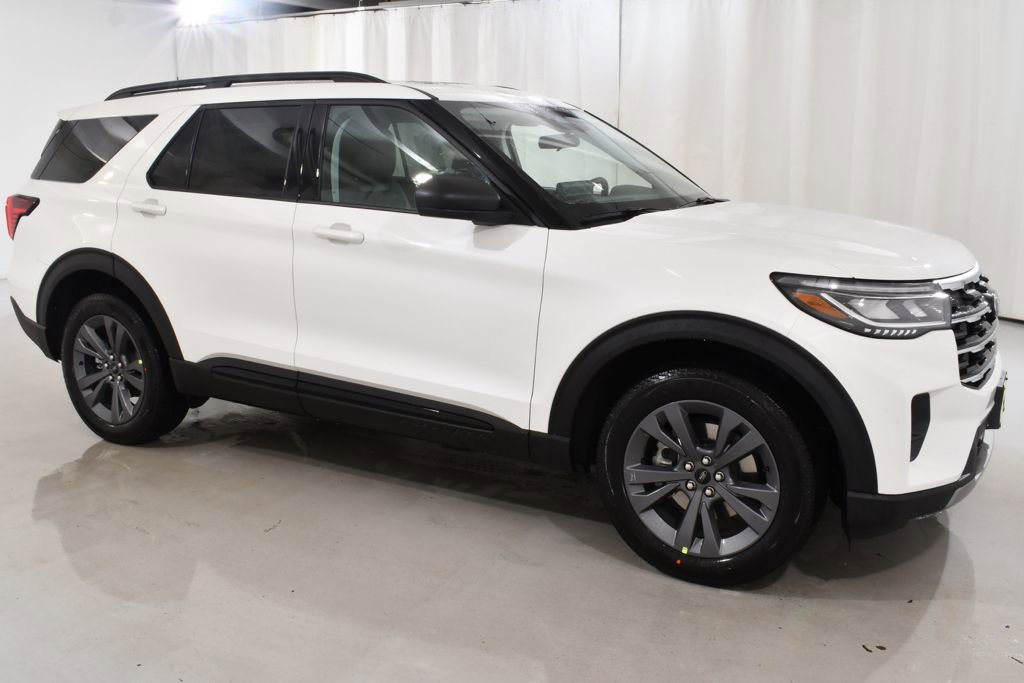 New 2026 Ford Explorer Active image 5