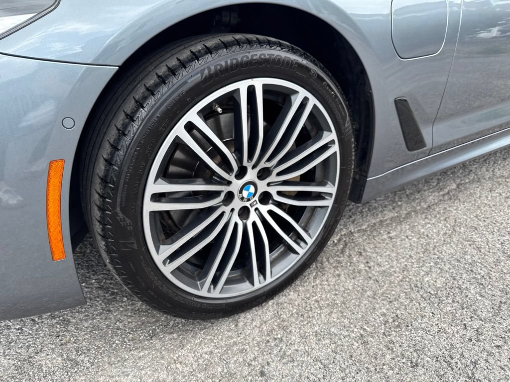 Used 2018 BMW 530e RWD image 10