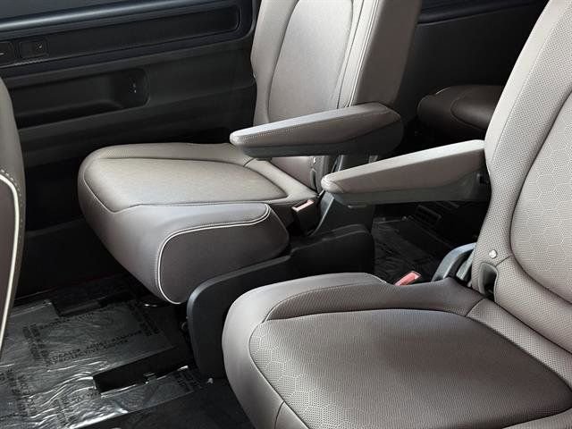 New 2025 Volkswagen ID. Buzz Pro S Plus image 27