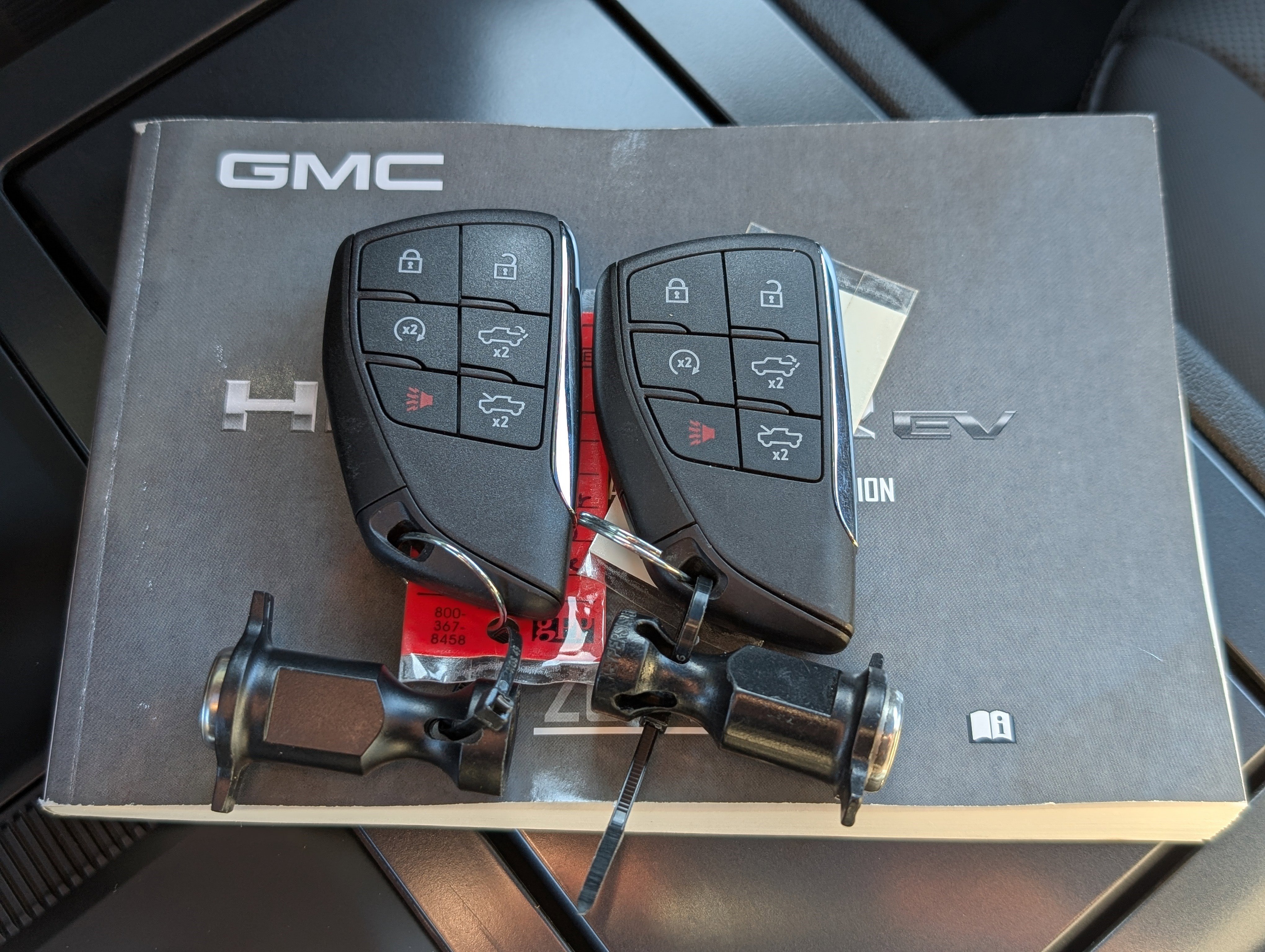 Used 2024 GMC Hummer EV 2X image 38