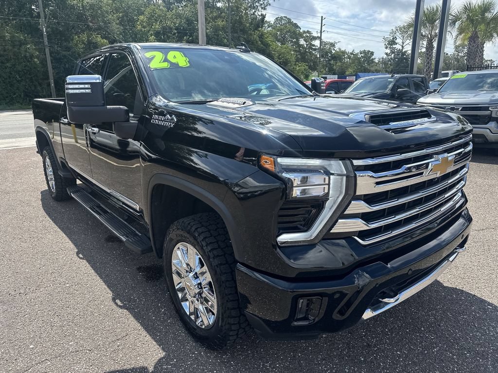 Used 2024 Chevrolet Silverado 2500 High Country w/ High Country Premium Package AWD/4WD image 10