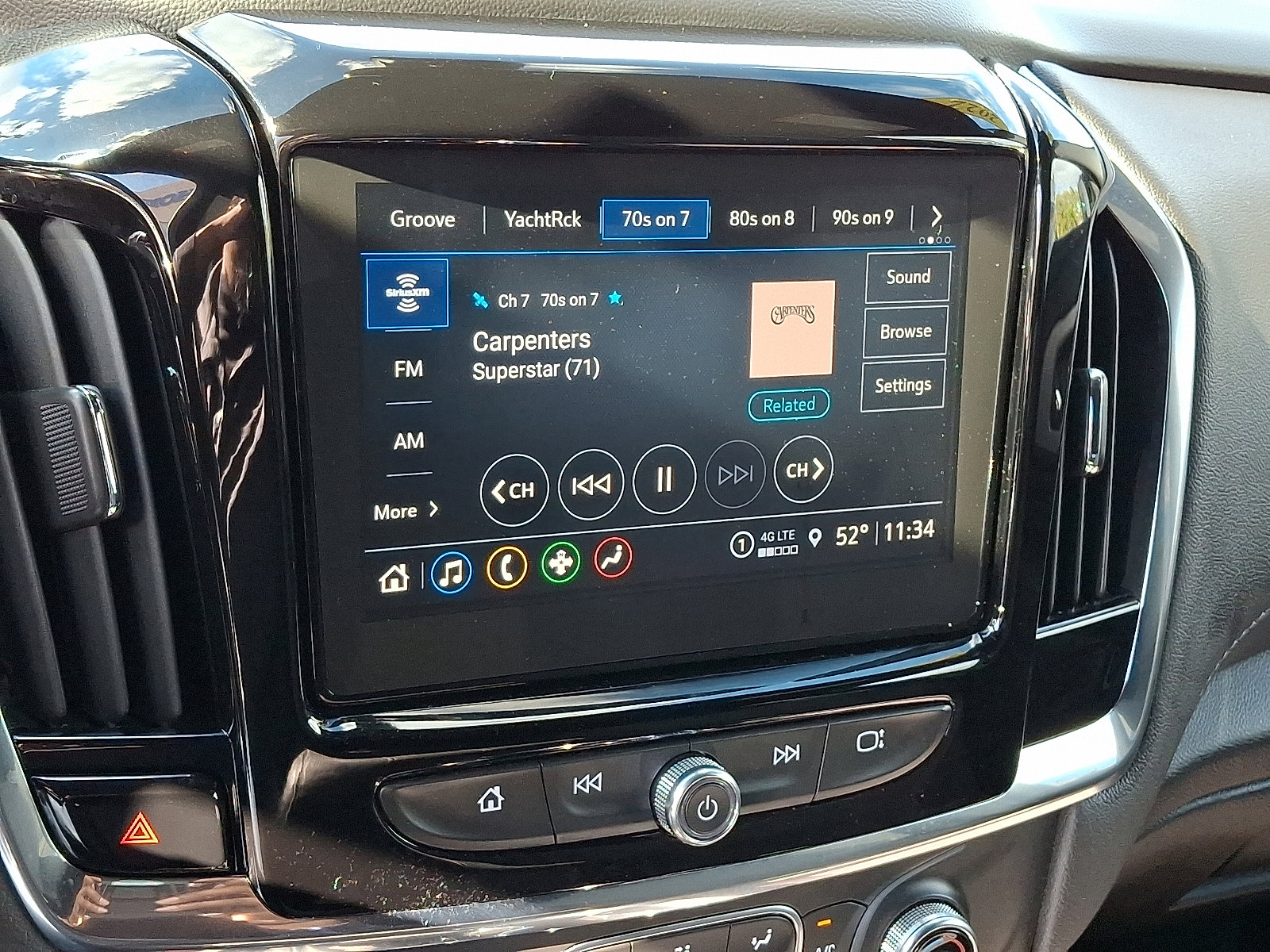 Used 2022 Chevrolet Traverse LT image 19