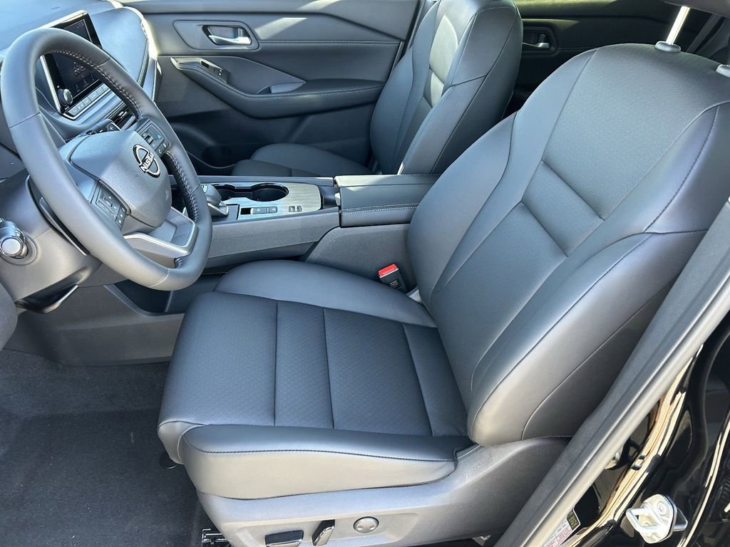 New 2026 Nissan Rogue Dark Armor image 16