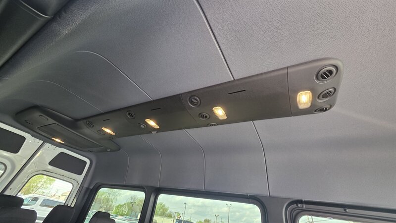 Used 2025 Mercedes-Benz Sprinter 2500 image 27