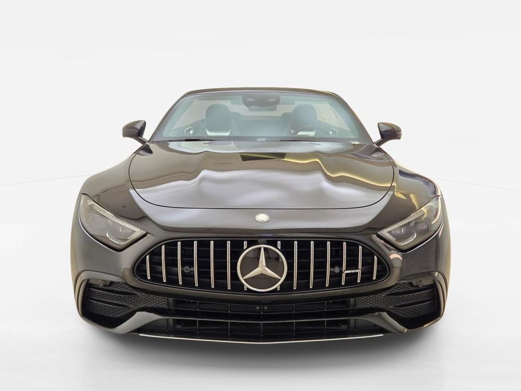 Used 2023 Mercedes-Benz SL 43 AMG image 2