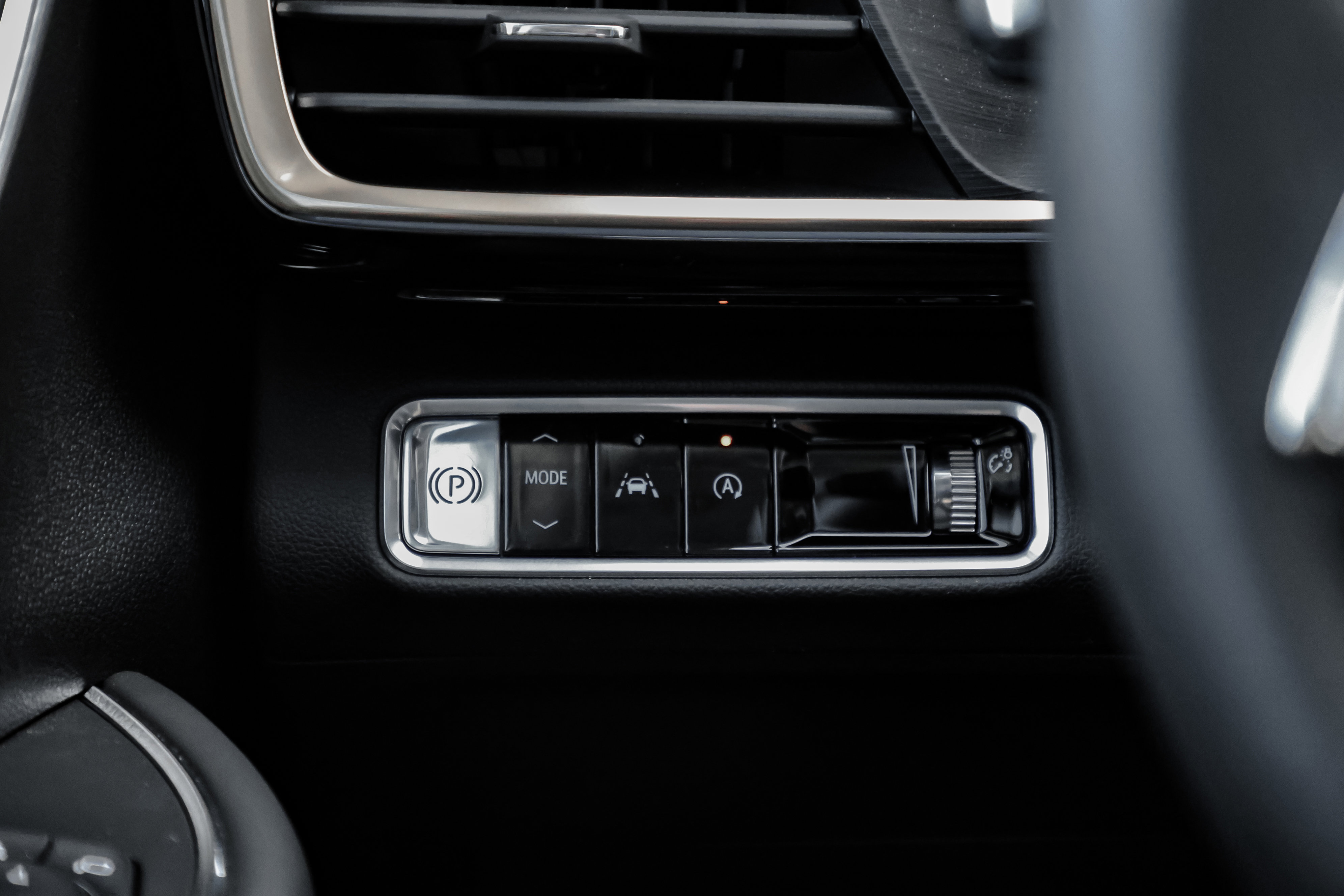 New 2024 Buick Envision Avenir image 25