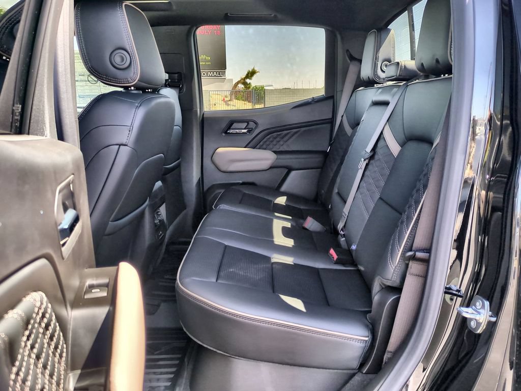 New 2026 GMC Canyon Denali w/ LPO, Denali Black Edition AWD/4WD image 27