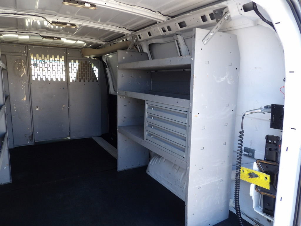 Used 2022 Chevrolet Express 3500 w/ Driver Convenience Package image 45